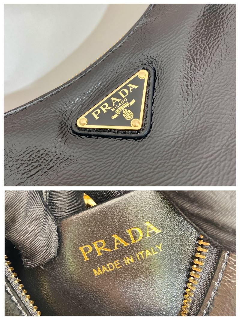 Pra*a hobo bags